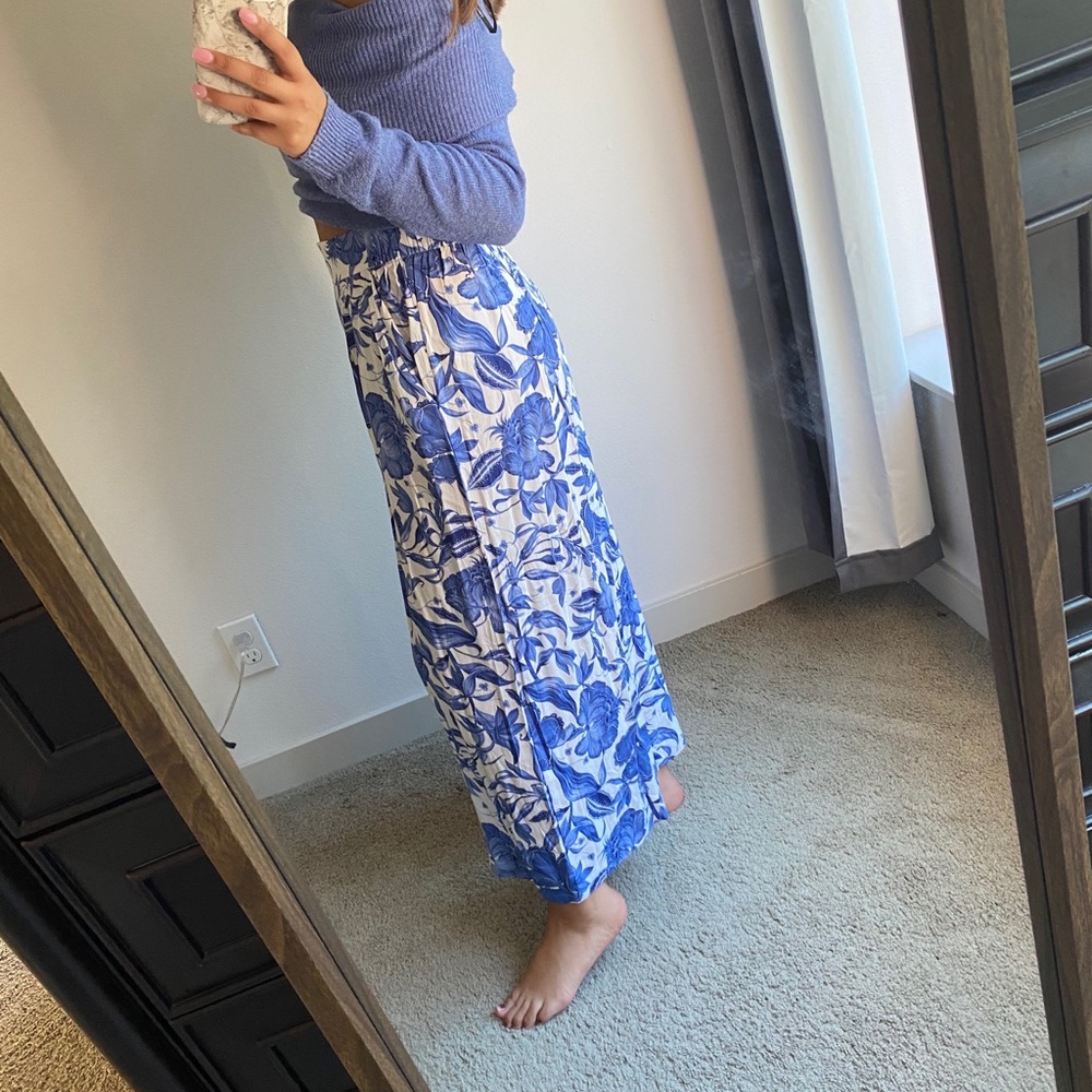 Light blue patterned pants